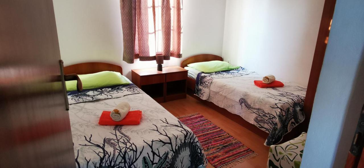 Apartmani Marija Kolan Exterior photo