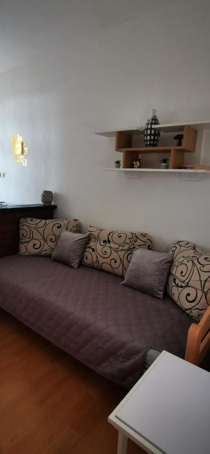 Apartmani Marija Kolan Exterior photo