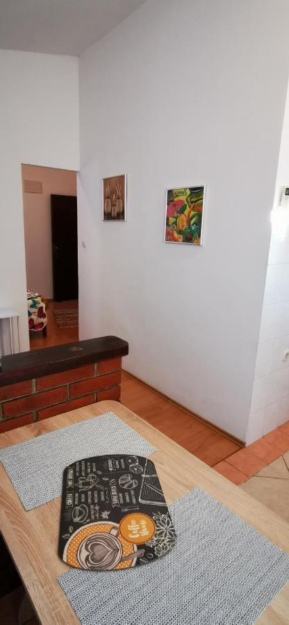 Apartmani Marija Kolan Exterior photo